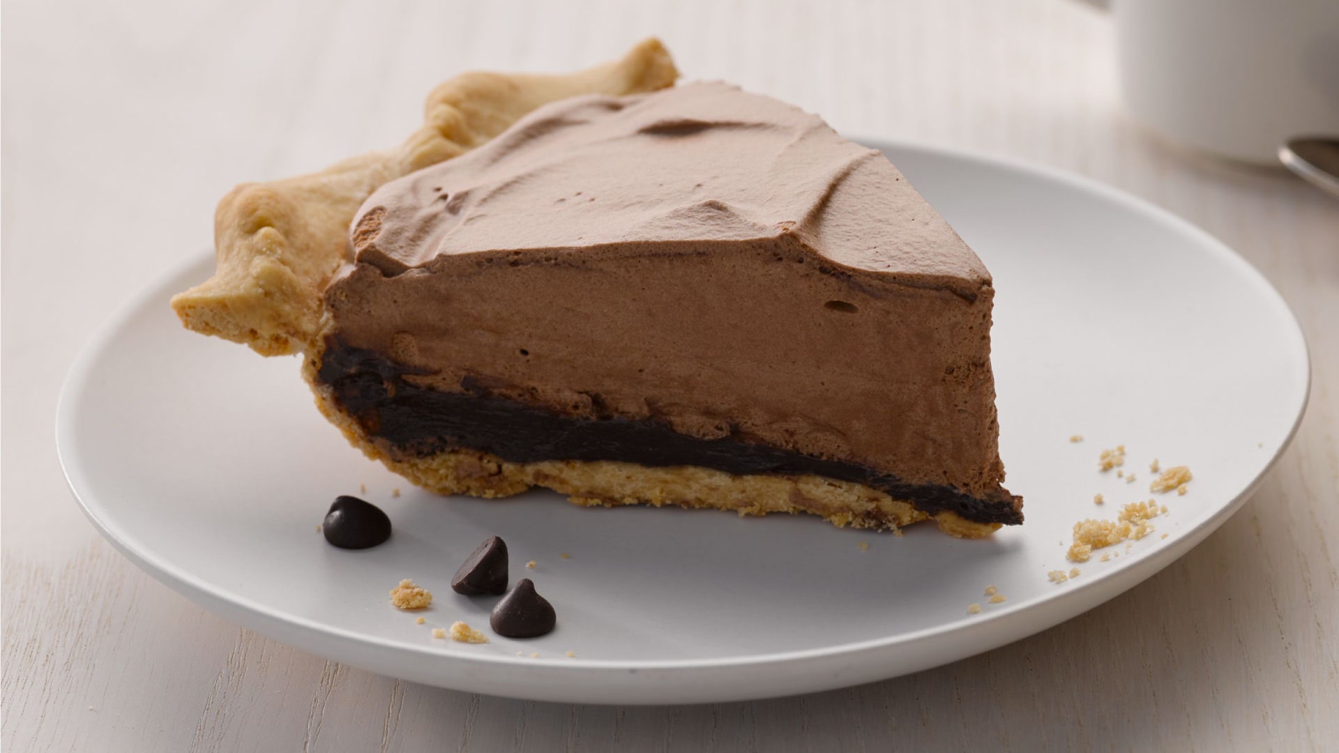 Decadent Make-Ahead Chocolate Truffle Pie for Entertaining