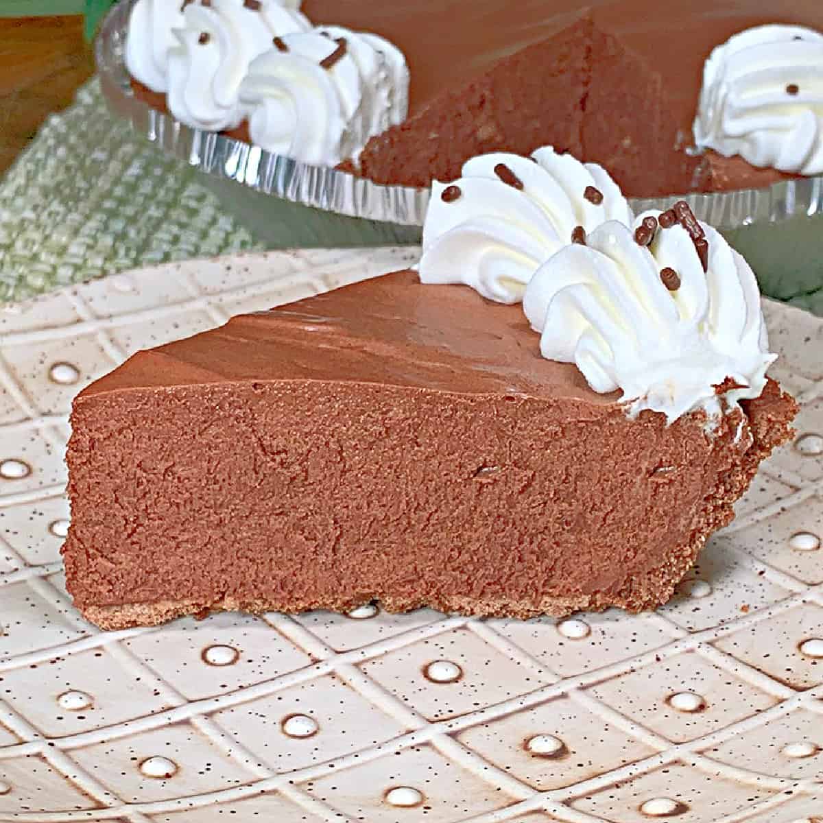Stupidly Easy No-Bake Truffle Chocolate Cream Pie